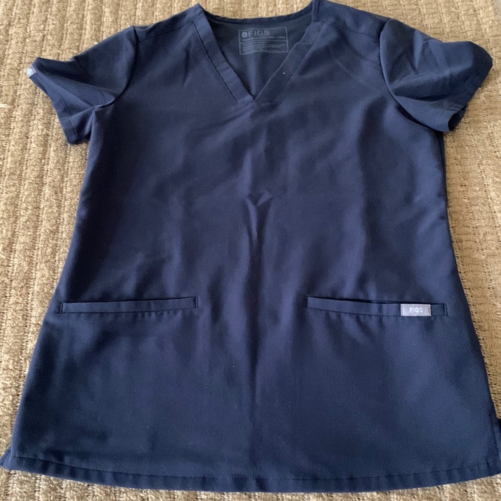 Figs Quiet Navy Casma Top